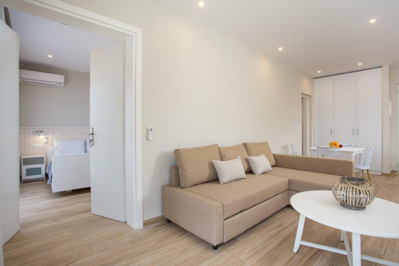 Avi Suites 2 法里拉基 外观 照片